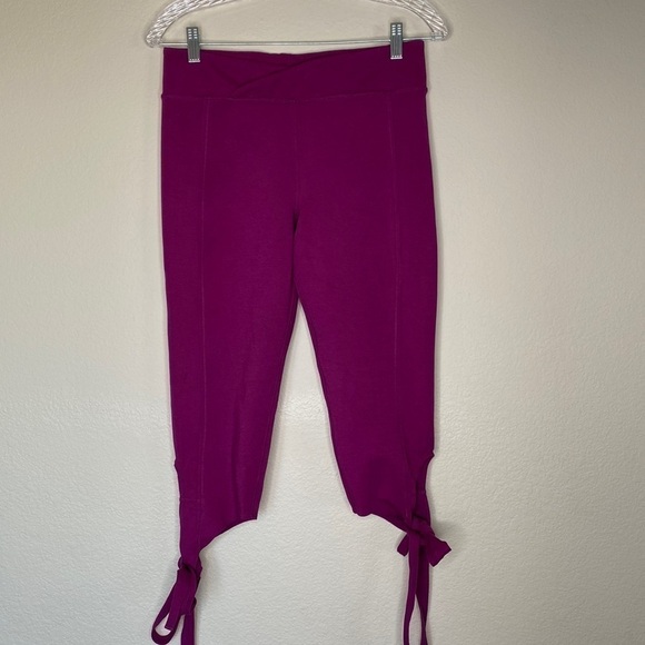 Free People Pants - Anthropologie Free People leggings Sz medium tie leg barre yoga